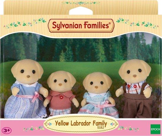 LABRADOR KUTYUS CSALÁD 1 (SYLVANIAN)