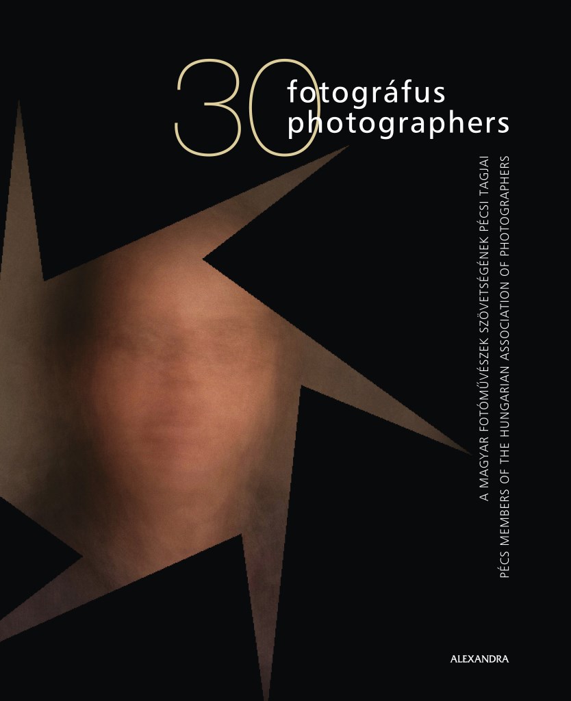 30 fotógráfus